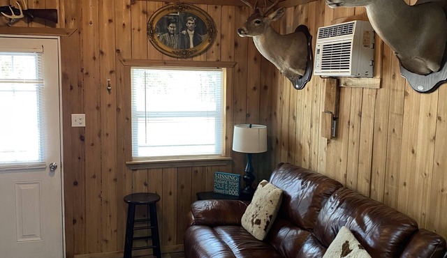 Rustic Cabin at the Rockn Rowdy Ranch in Centerville, Texas
