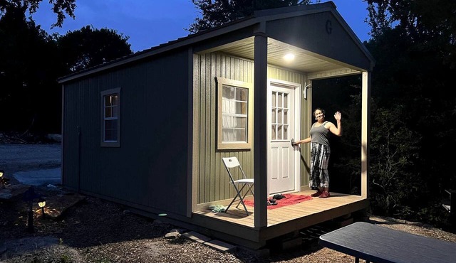 Rustic Cabin for Memorable Glamping Experience in Jacksboro, Texas