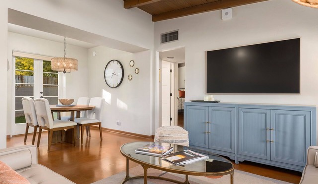 Sage House-Steps to UofA and Trolley to Downtown- 3BR/2BA Newly Remodeled in Tucson