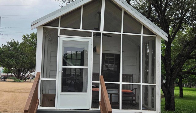 San Gabriel Cabin