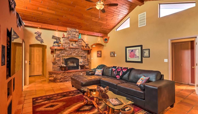 Santa Teresa Home w/ 2 Patios, Near El Paso!