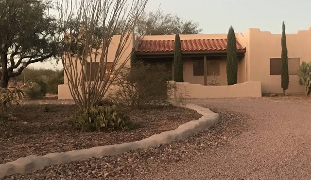 Secluded Pueblo style home near Sierra Vista