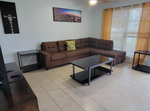Secret Cajun Retreat Peaceful Corner Stay - HAR 2 in Iowa