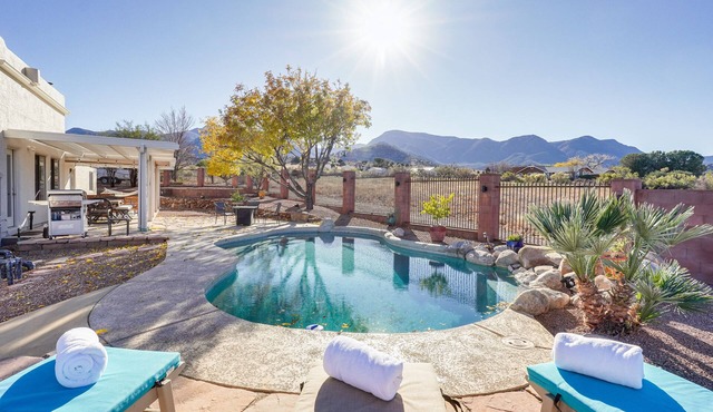 Sierra Vista Home w/Private Pool & Game Room