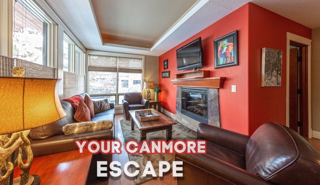 Solara Resort Canmore/Main Floor Pet-Friendly Corner Suite in Canmore