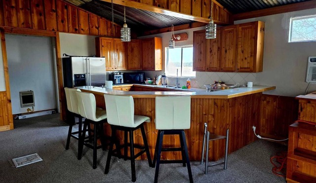 Soothing 2-bedroom country Barndominium in Beasley