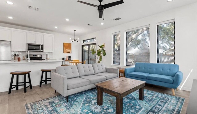 Spacious 3BR Gem in Sought-After Austin Locale!
