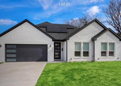 Spacious 4BR Dallas home near downtown