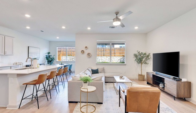 Spacious Cozy Austin Home with Pool Access