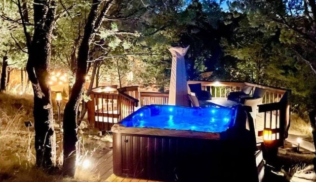 Spacious mountain retreat near Ski Apache and 15 mins from Downtown Ruidoso.