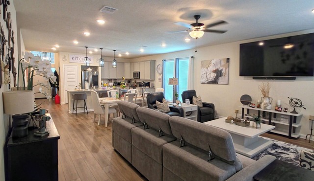 "Spacious New Home Min from A&M. Relax with the Fam. in This Cozy 3-BR Getaway"
