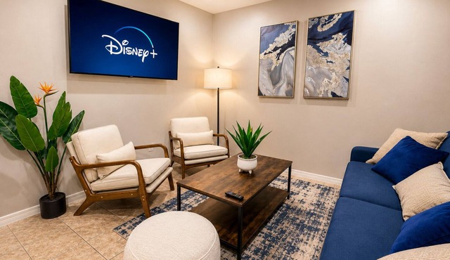 Stay in Style- Historic Meets Modern Casita near Downtown, Fort Bliss & UTEP