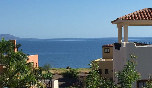 Steps from Best Beach&LAP P00L View! Snorkel Golf Dine Swim Relax FUN 😎 in Loreto