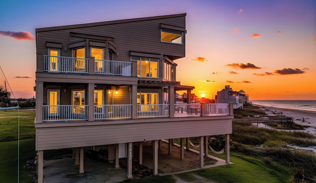 Steps to Sand! Group-Friendly Galveston Beach Home