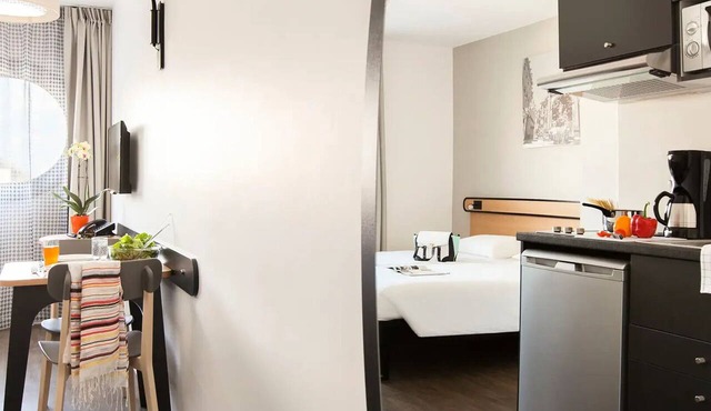 Studio for 2 people - twin beds in Nancy
