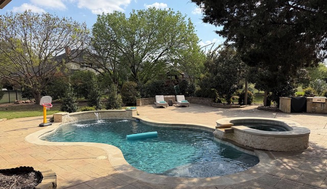 Stunning TX Family Home 30 Mins to Dallas 4BR Pool + Hot Tub Near Frisco in Fairview