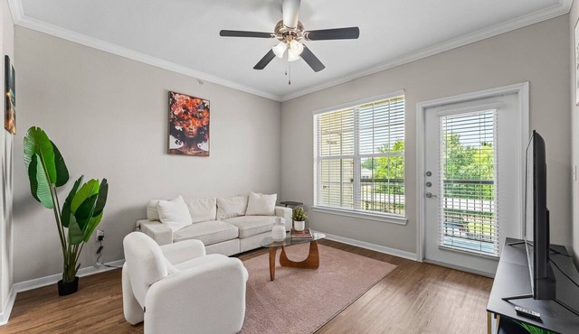 Stylish 1BR Minutes to The Woodlands TX