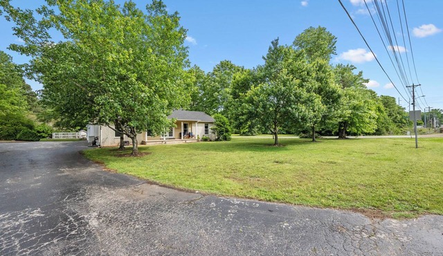 Stylish Home with Infrared Sauna, 1 M from I-40, near Rockabilly Ball Stadium in Jackson