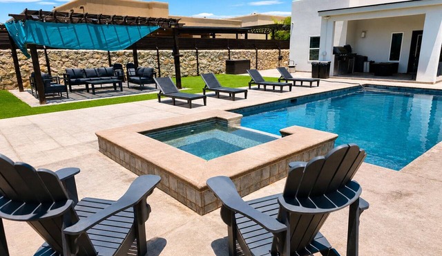 Sun City Oasis w/Heated Pool & Spa in El Paso in El Paso