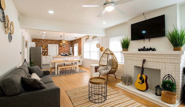 Sunset Heights Bungalow near Downtown and UTEP