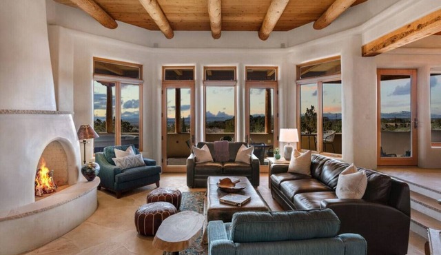 Sunset view with Hot tub, Game Room