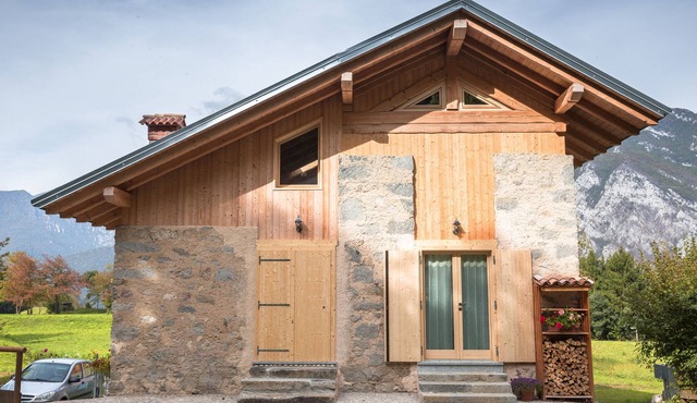 Superb hut in Val di Ledro to immerse yourself in nature. in Molina di Ledro
