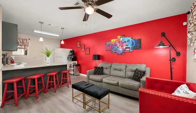 Team Ready King Bed 3 TVs Kitchen Parking W/D in Pineville
