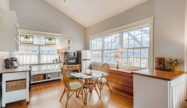 Texas Capitol Loft by PMI Austin Metro