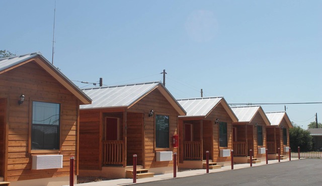 Texas Gold Lodges