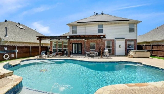 The Best of DFW - Pool, Hot Tub, Cinema Room