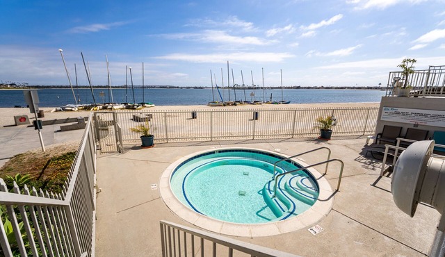 The Boho Beachfront Pet-Friendly Palace w/AC 2.0 in San Diego
