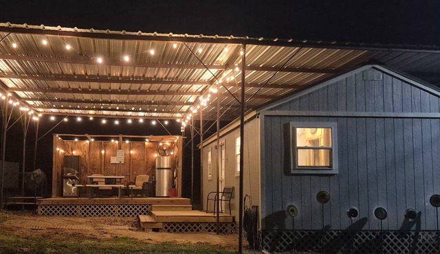 The Sassy KaKtus Tiny Home, Near Lake & Marina