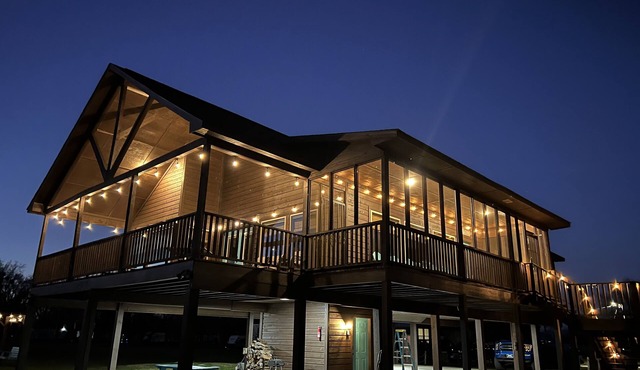 The Stilt House on Lake Fork-Relax and Enjoy our Amenities