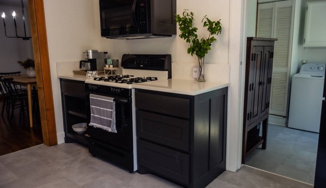 The Warmer Place - Charming Bungalow near TSU
