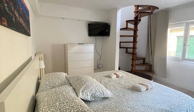 Tranquility and comfort near Careggi, 10 min from center by tramway in Firenze