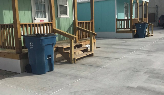 Tremendous 1-bedroom cabin with AC in Port Lavaca