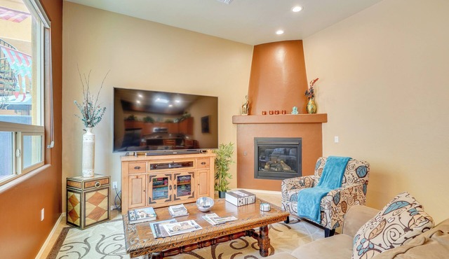 Tubac Adobe Townhome: Shop, Golf, Explore & More!
