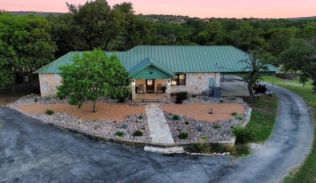 Twisted Cedar Retreat - River views w/Firepit!