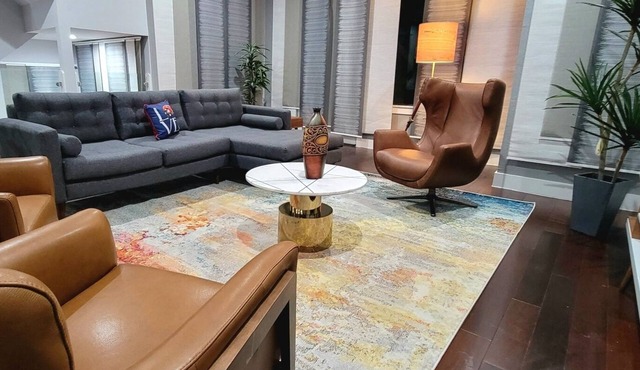 Unit A - 3 BR 2200 sq ft gated luxury town home in the Heart of Downtown