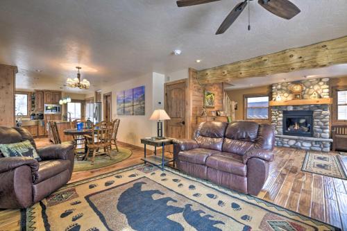 Updated Mtn Home w/Deck on Uncompahgre River