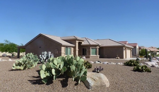 Upgraded-Expanded Laredo on Large Lot with Mountain Views