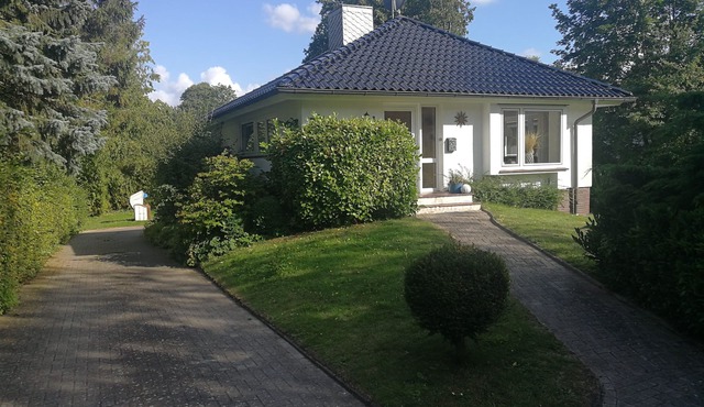 Vacation bungalow with a garden property only 3 minutes away from the beach in Schleswig Holstein