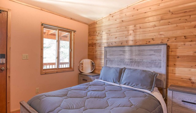 Wait for it Getaway - Hot Tub, Gameroom & Deck in Angel Fire