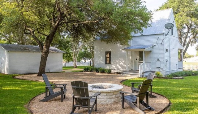 Walk to Wine & Antiques in Round Top | Sleeps 20
