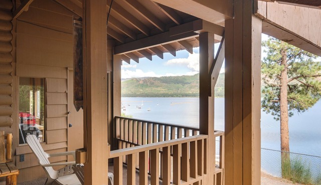 Waterfront Bayfield Apartment w/Kayaks & Fire Pit
