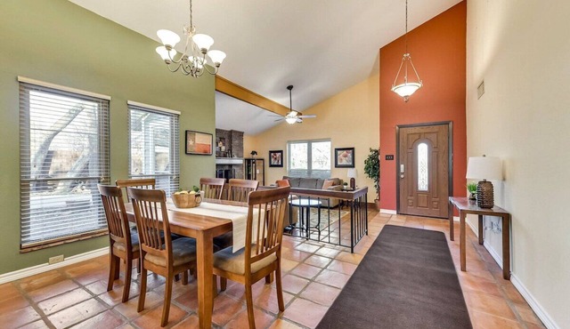 Willow Bend: 4-Bedroom Tranquil Escape