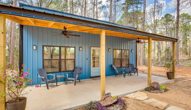 Winnsboro Barndominium w/Fire Pit & Large Deck!