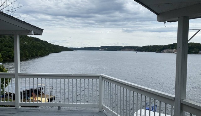 WOW VIEWS! Master on 1st floor. Private bedrooms w/full baths & lake views in Camdenton