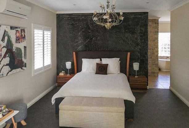 Airport B&B in Perth
