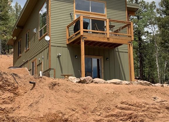 Beautiful modern/rustic mountain home! Amazing Views!! in Divide